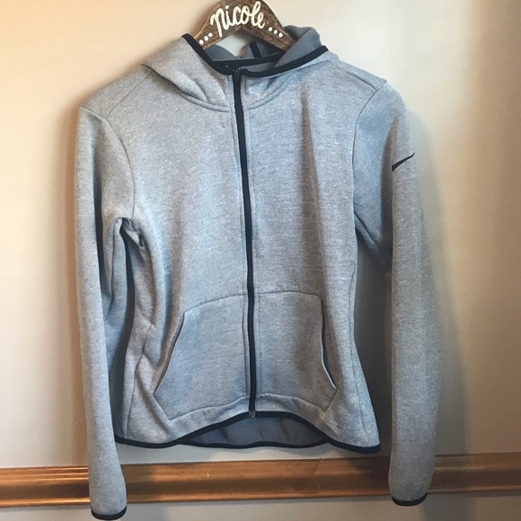Nike Tops - Nike zip up sweatshirt